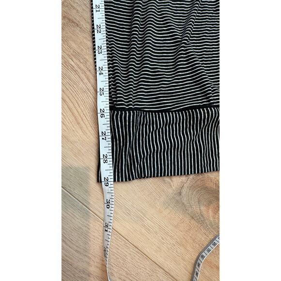 Maison du Soir Black & White Stripe Pajama Set Size – Large - Picture 12 of 13